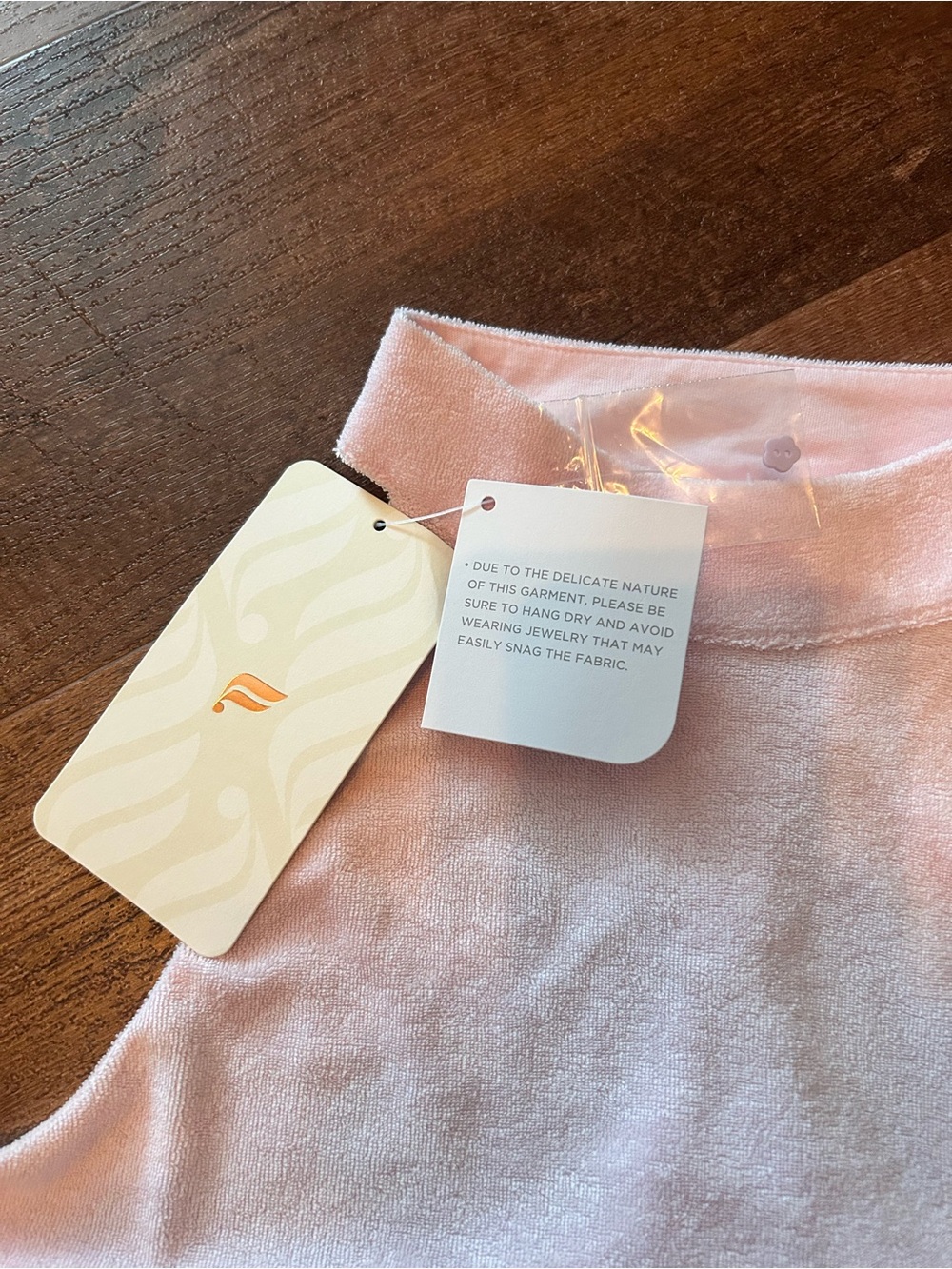 NWT Fabletics Size Large Terry Built-in Bra Tank - Picture 3 of 8